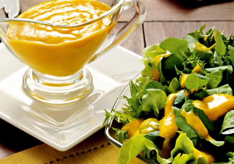 salada com molho de Mostarda e mel